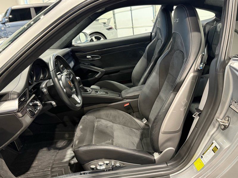 2017 Porsche 911 Carrera GTS, photo 11