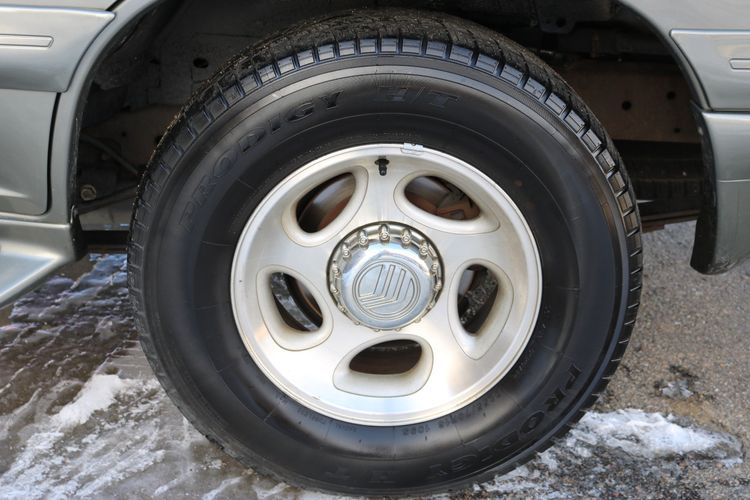 2000 Mercury Mountaineer | Victory Motors of Colorado