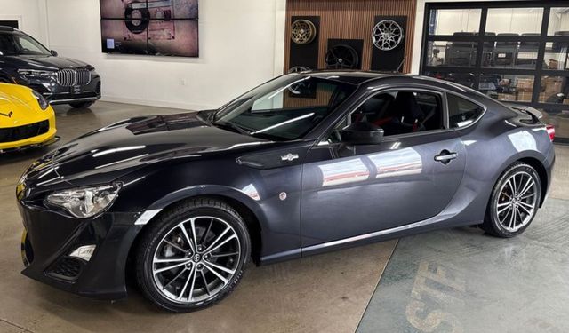 Gray 2014 Scion FR-S Coupe 6-Speed Manual