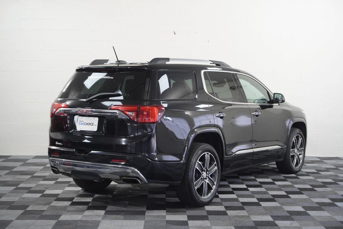 2017 GMC Acadia Denali