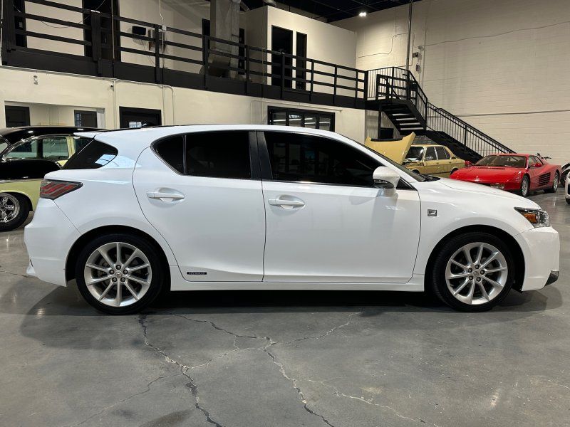 2015 LEXUS CT2 Base, photo 6