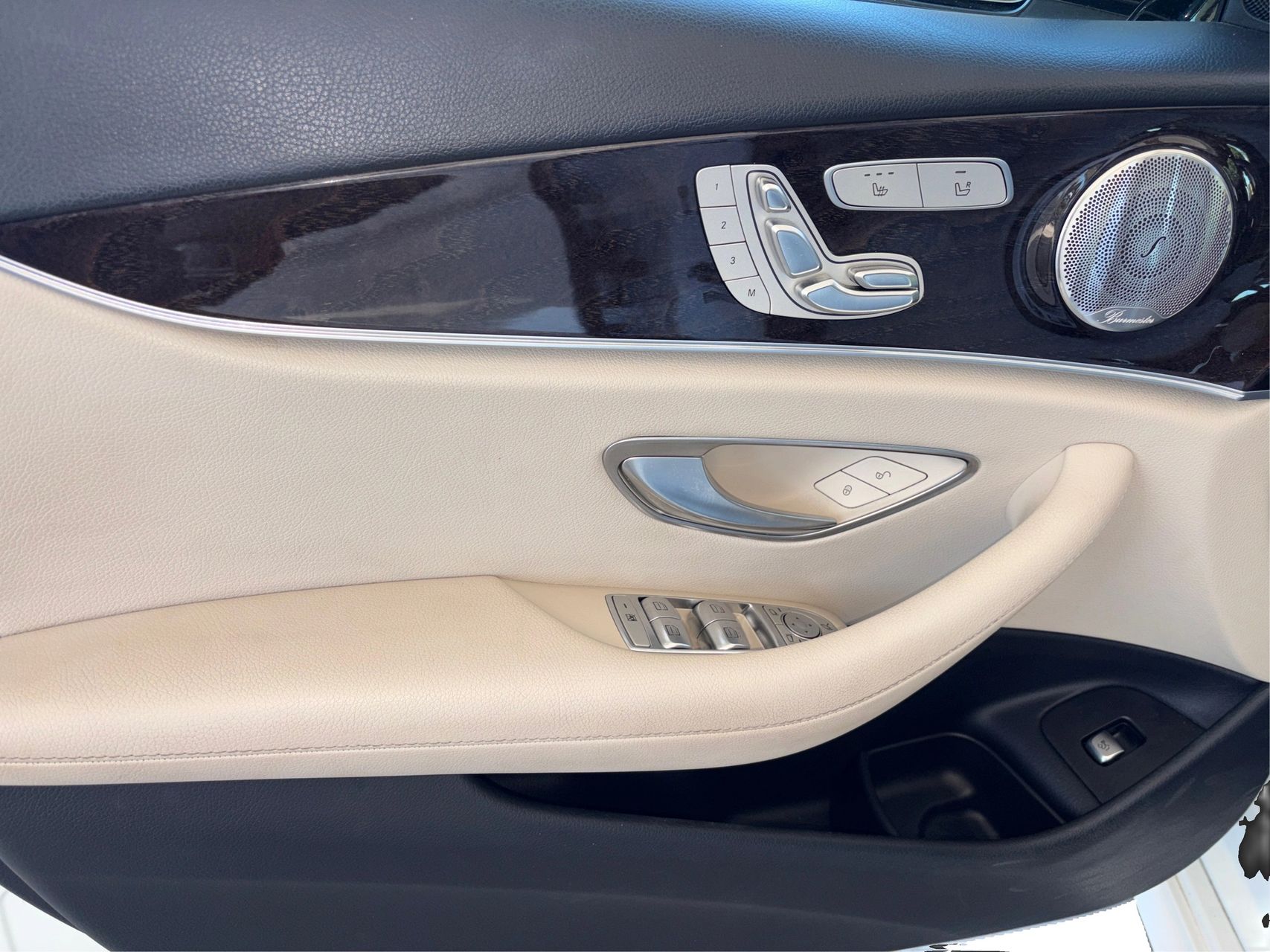Mercedes-Benz e photo 26