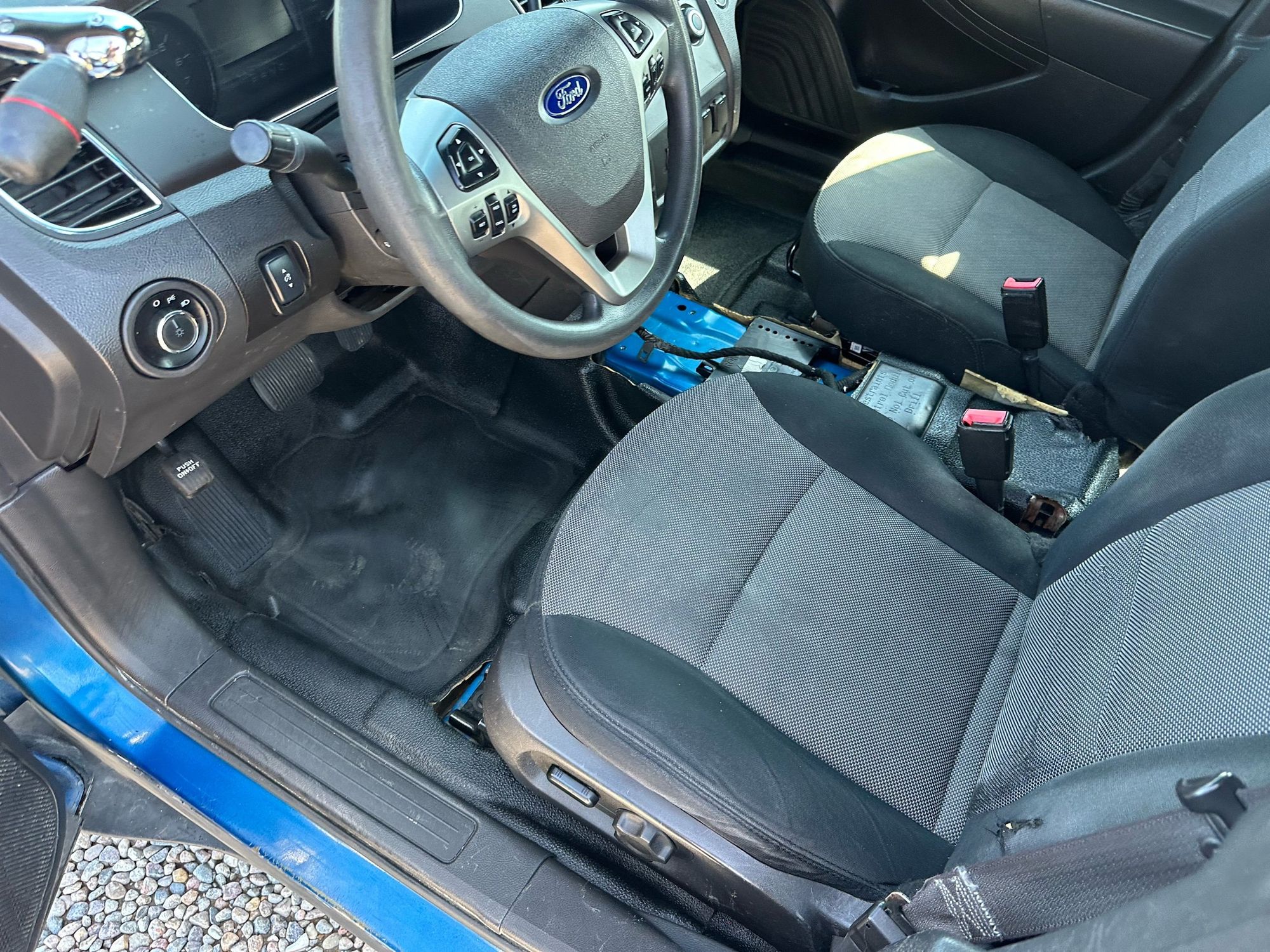 2013 Ford Taurus photo 36