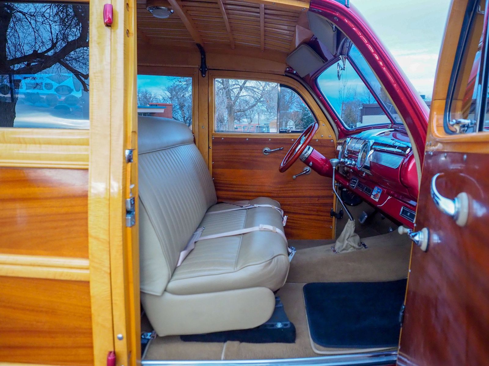 1948 Ford Woody 49
