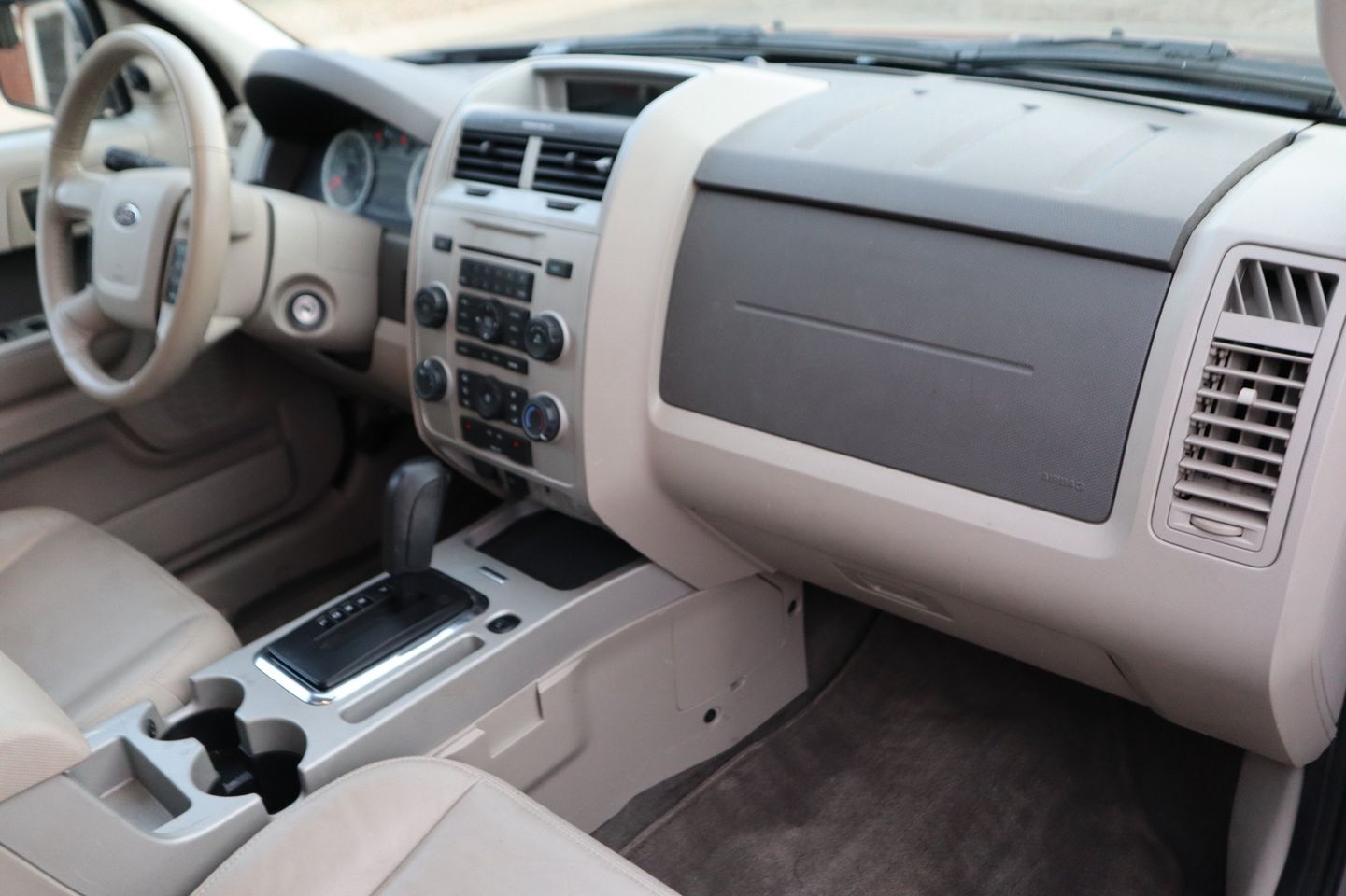 2011 Ford Escape XLT | Victory Motors of Colorado