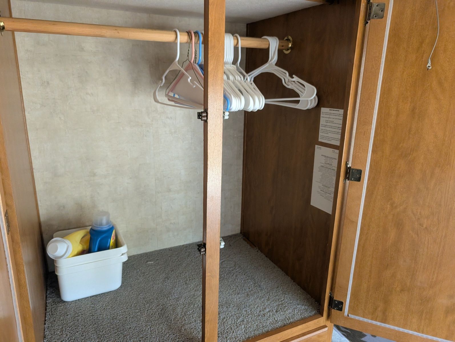 2004 Ford E-Series Chassis 92