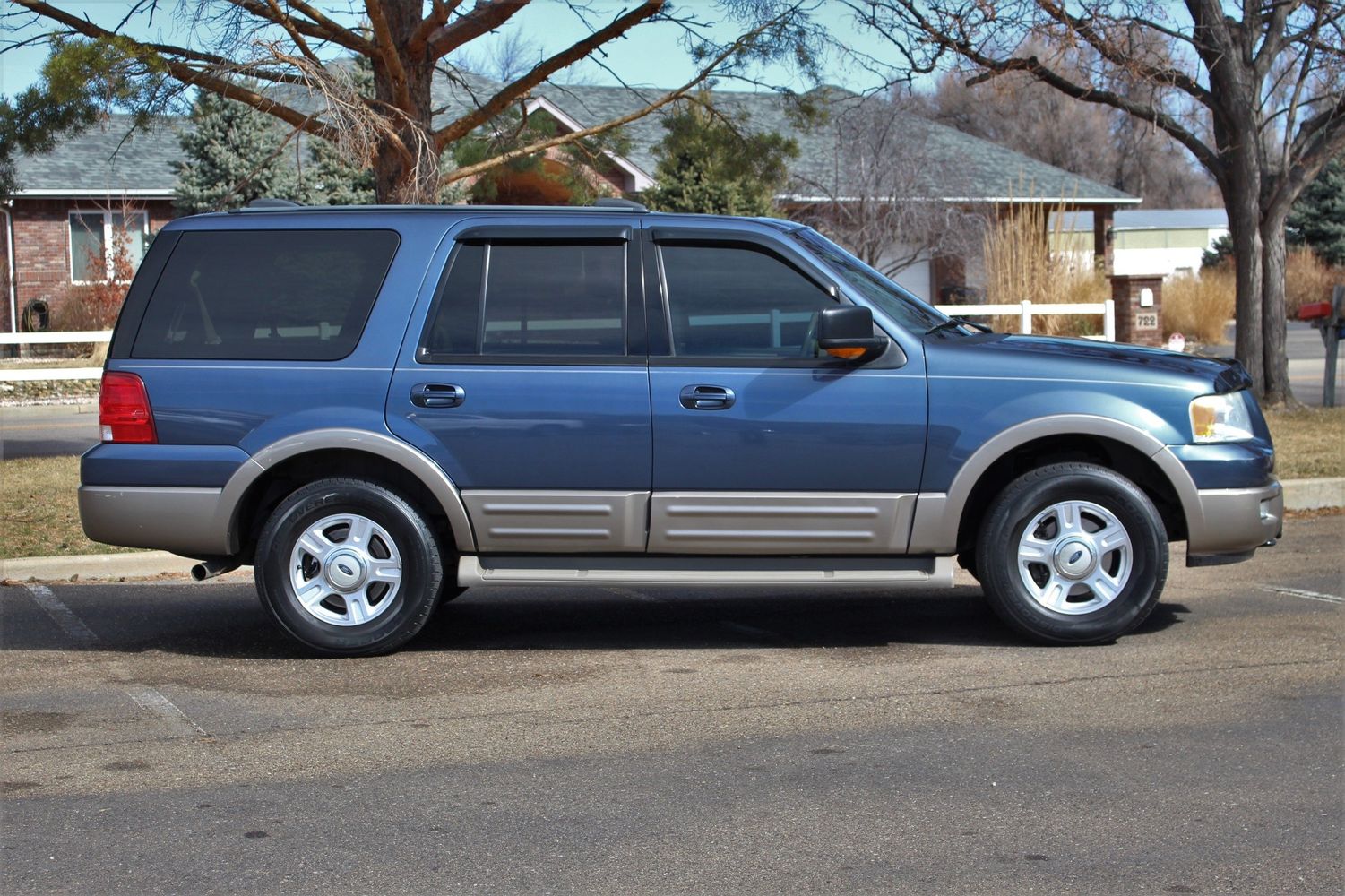2003 Ford Expedition Eddie Bauer | Victory Motors of Colorado 2003 Ford Expedition Eddie Bauer Towing Capacity