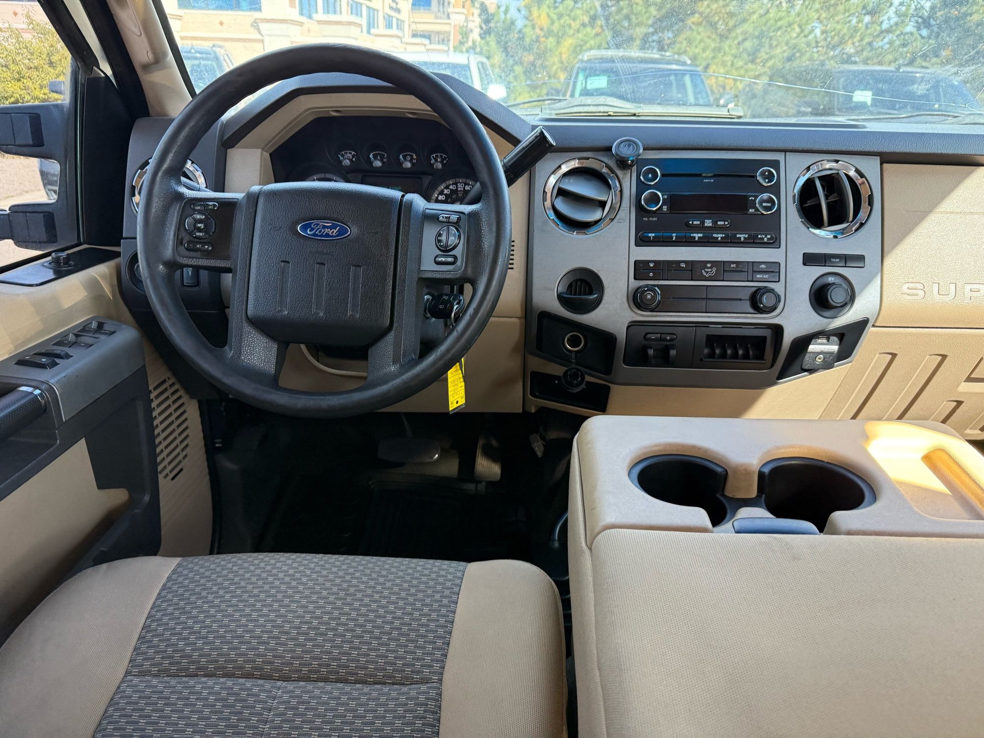 2014 Ford F-350 XLT photo 24