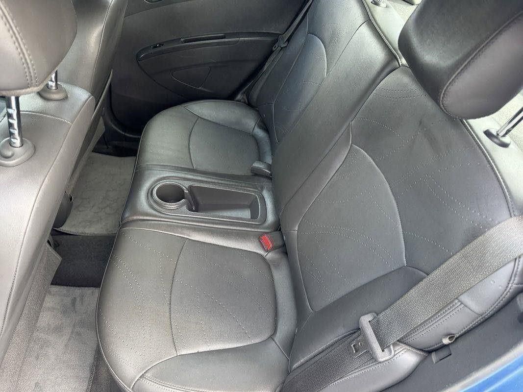 2015 Chevrolet Spark LT photo 22