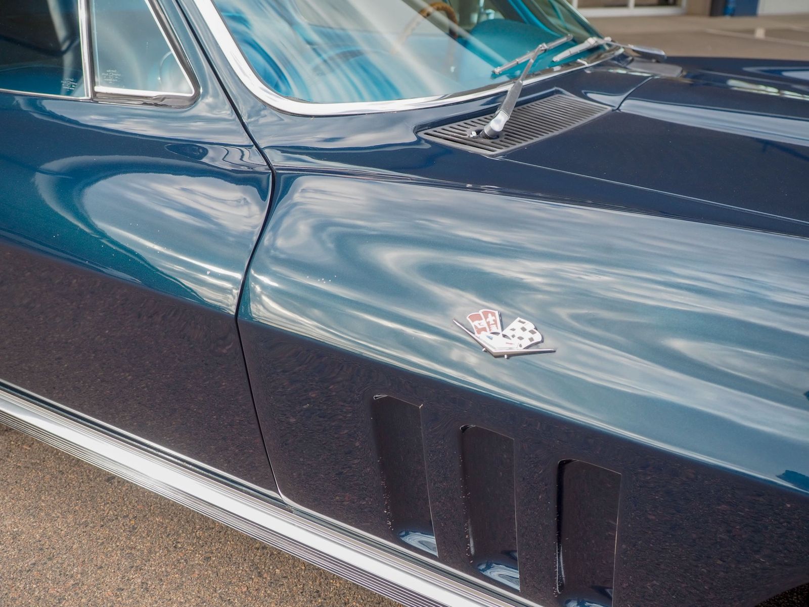 1966 Chevrolet Corvette 13