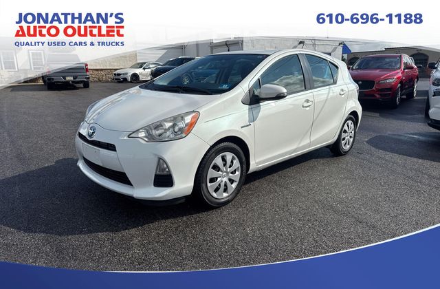 White 2014 Toyota Prius c Hatchback Front-Wheel Drive Continuously Variable Transmission