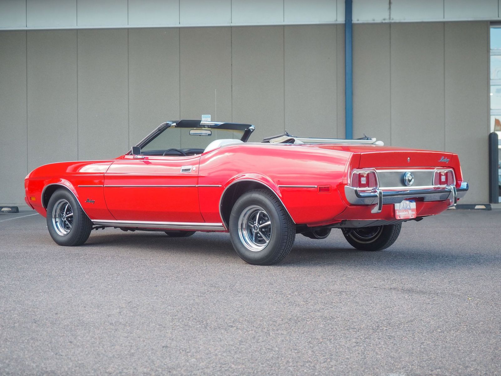 1973 Ford Mustang 2