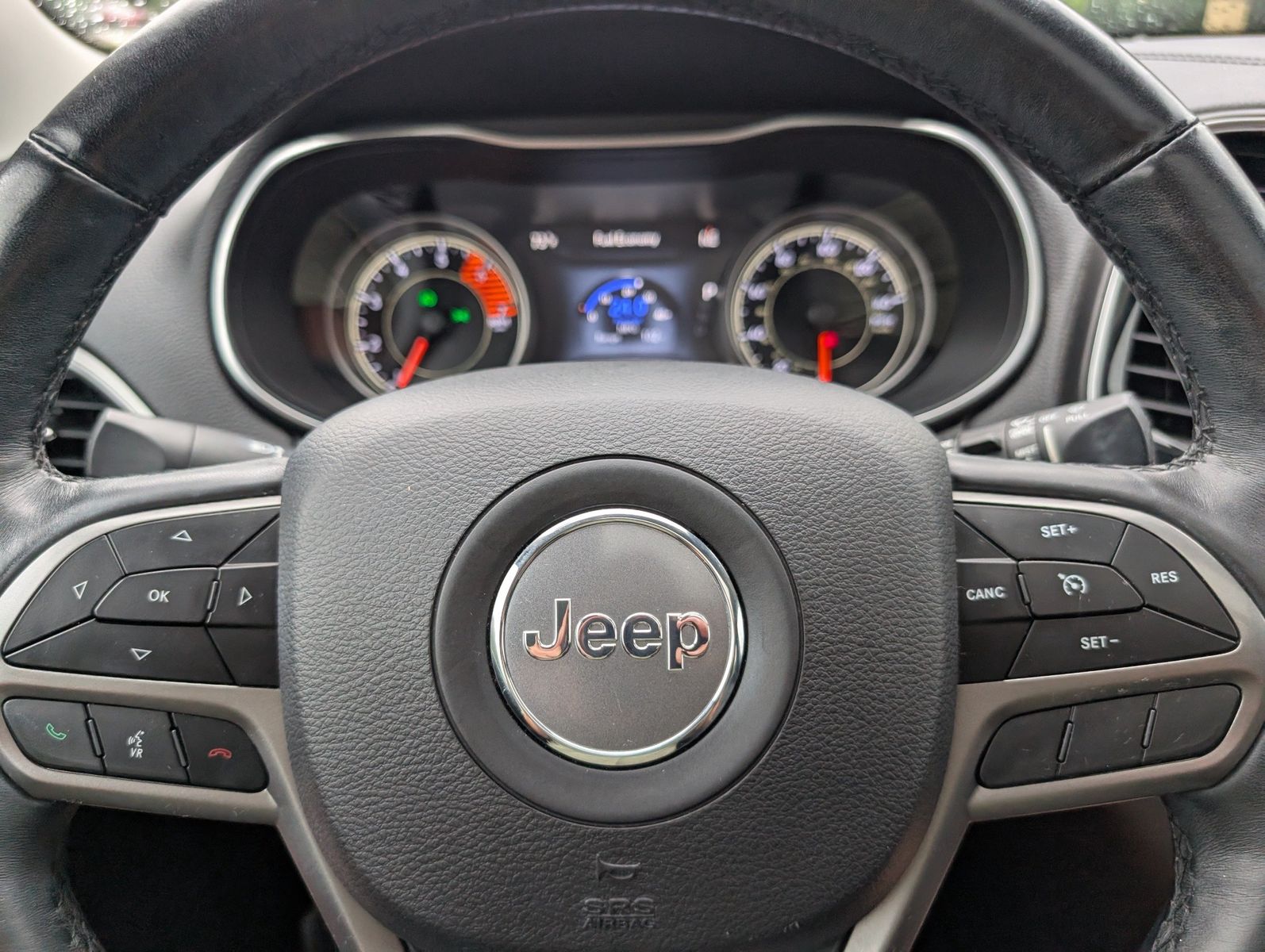 2019 Jeep Cherokee 62