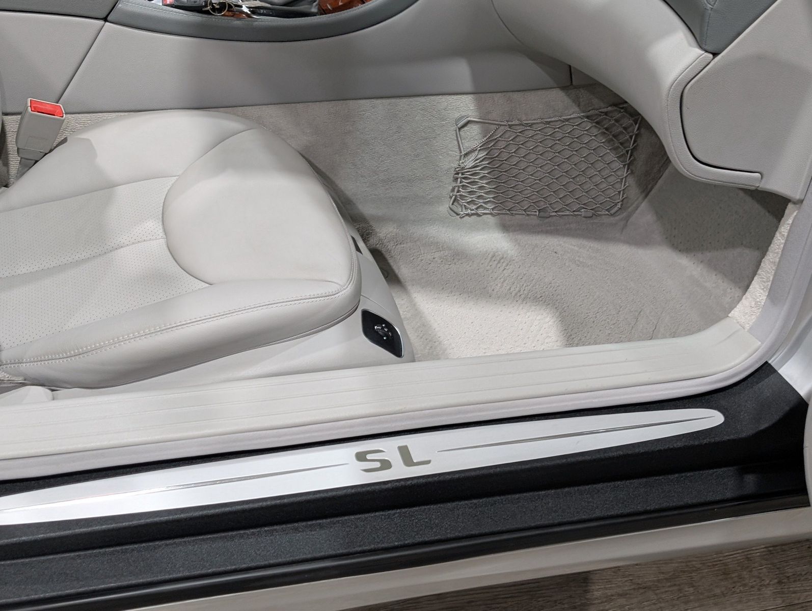 2004 Mercedes-Benz SL 500 81