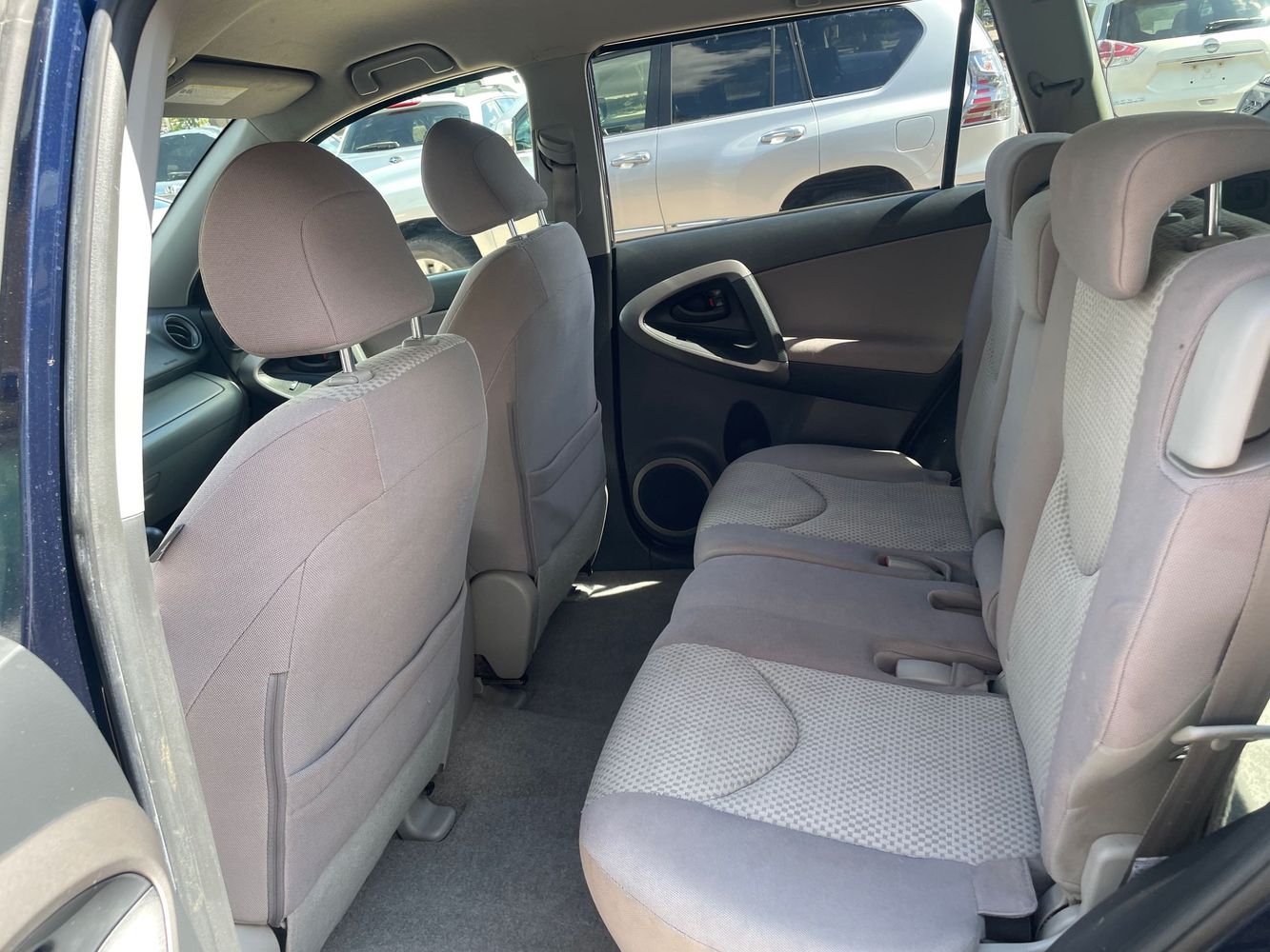 2007 Toyota RAV4 photo 7