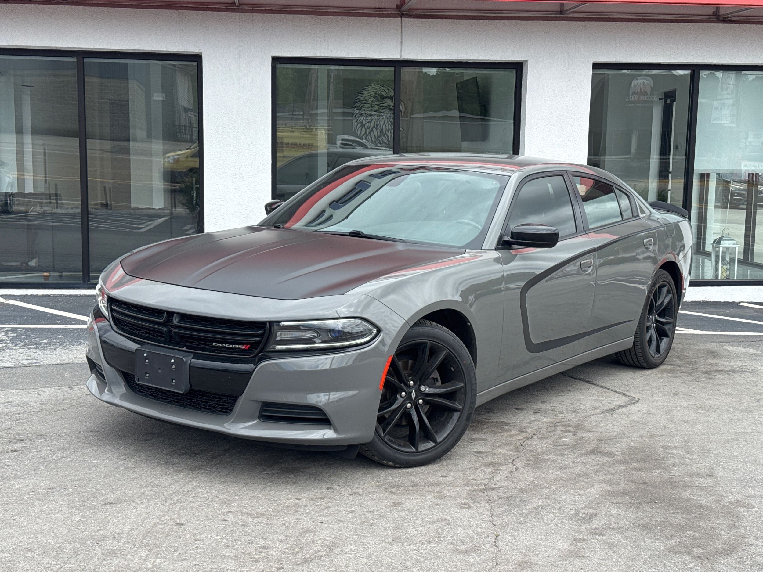 2018 Dodge Charger SXT's photo