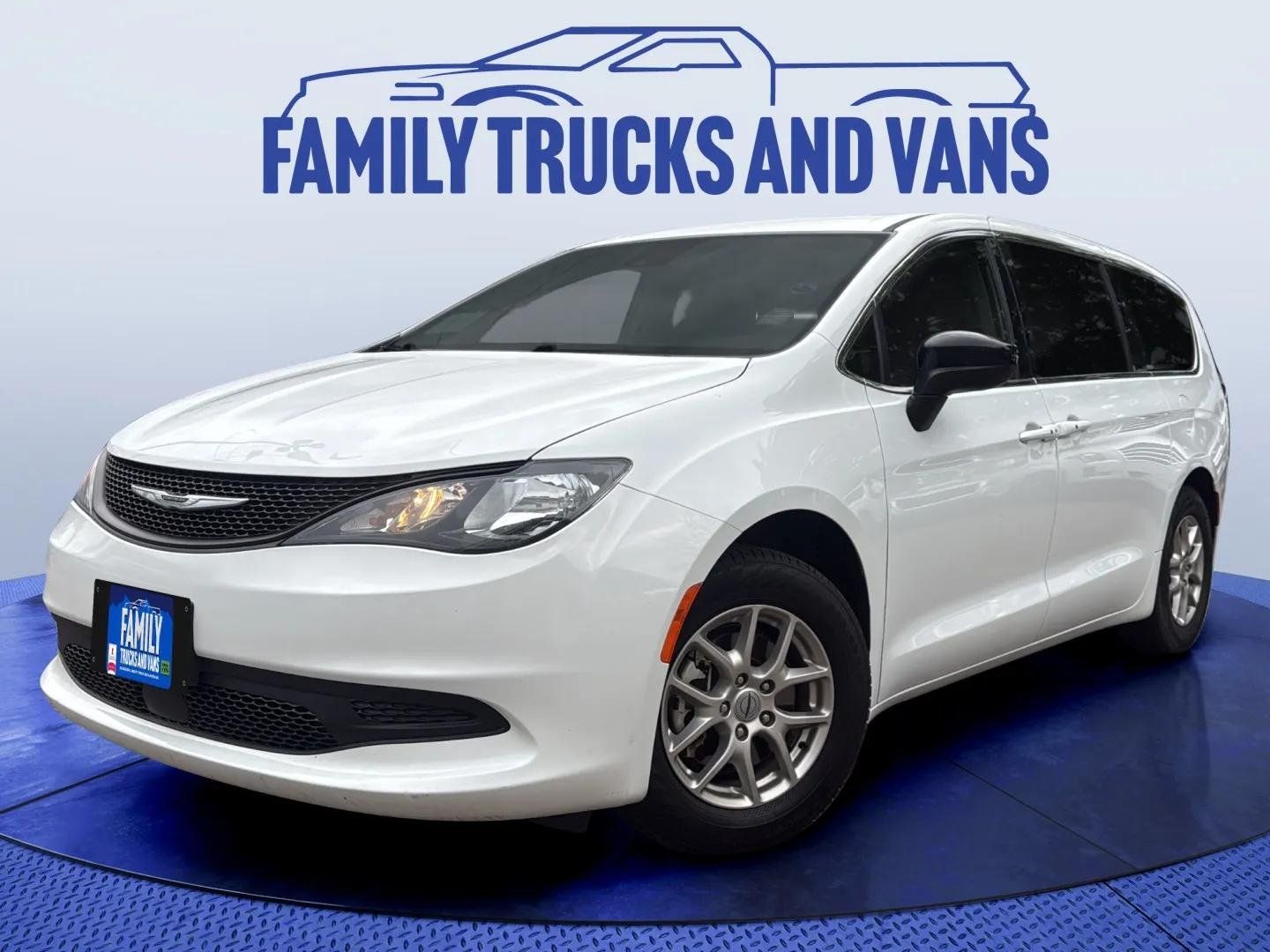 2024 Chrysler Voyager