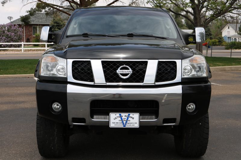 2007 Nissan Titan Photos