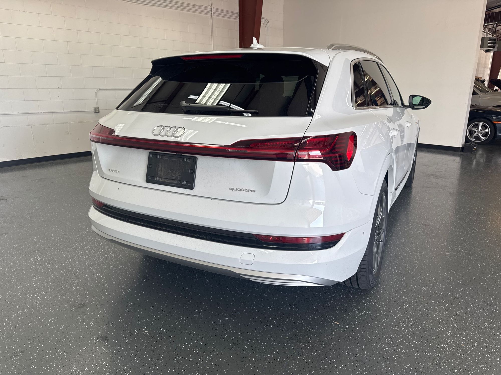 2022 Audi e-tron Premium Plus photo 4
