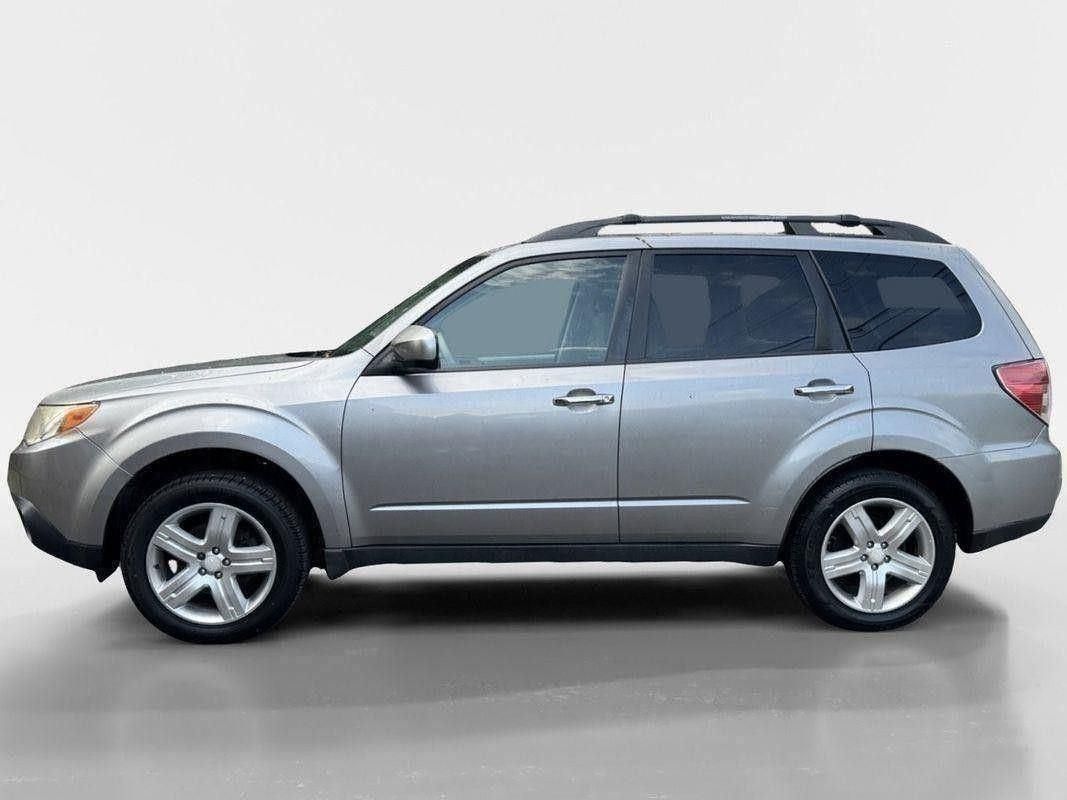 2009 Subaru Forester X Premium photo 6