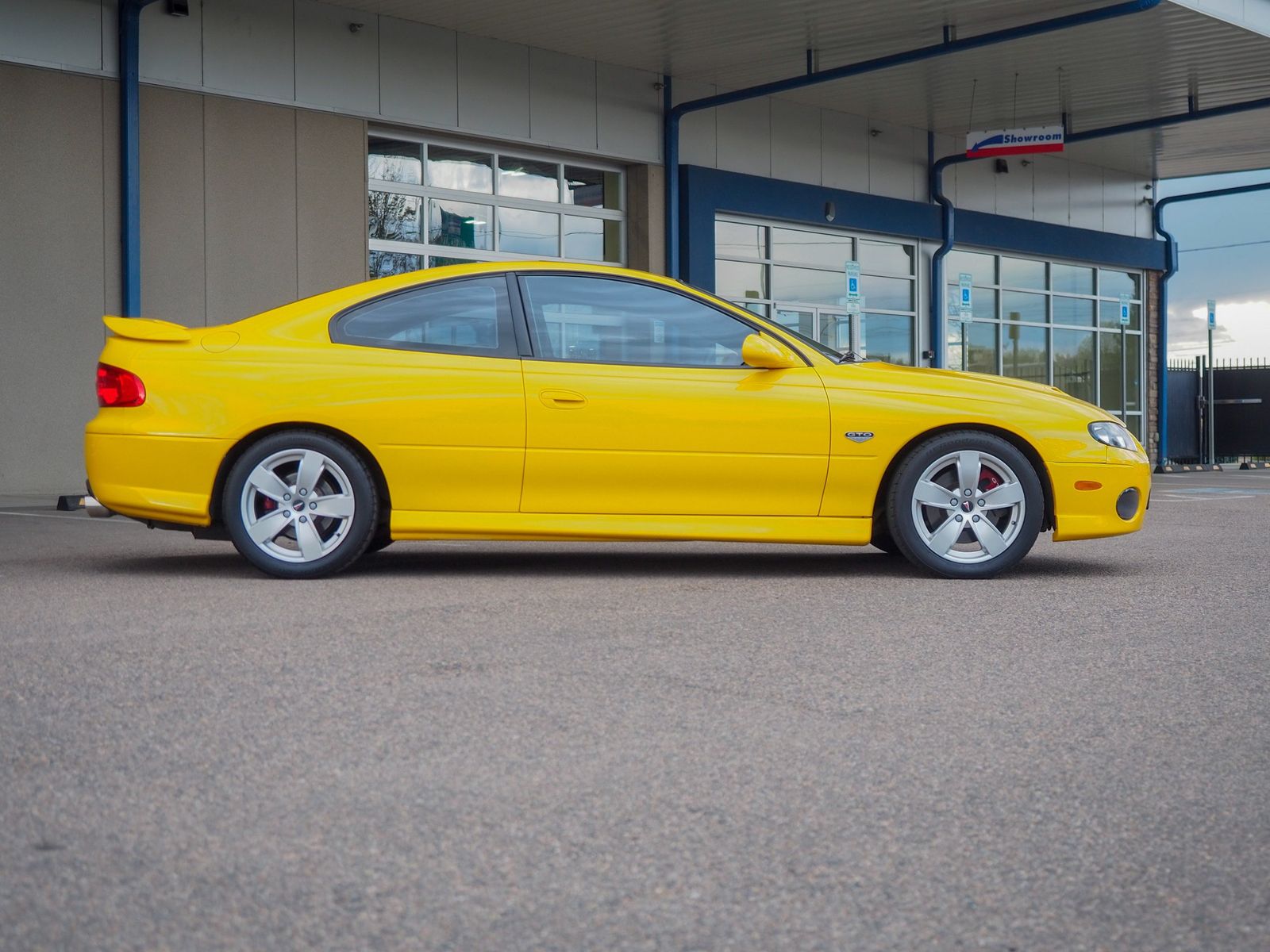 2005 Pontiac GTO 9