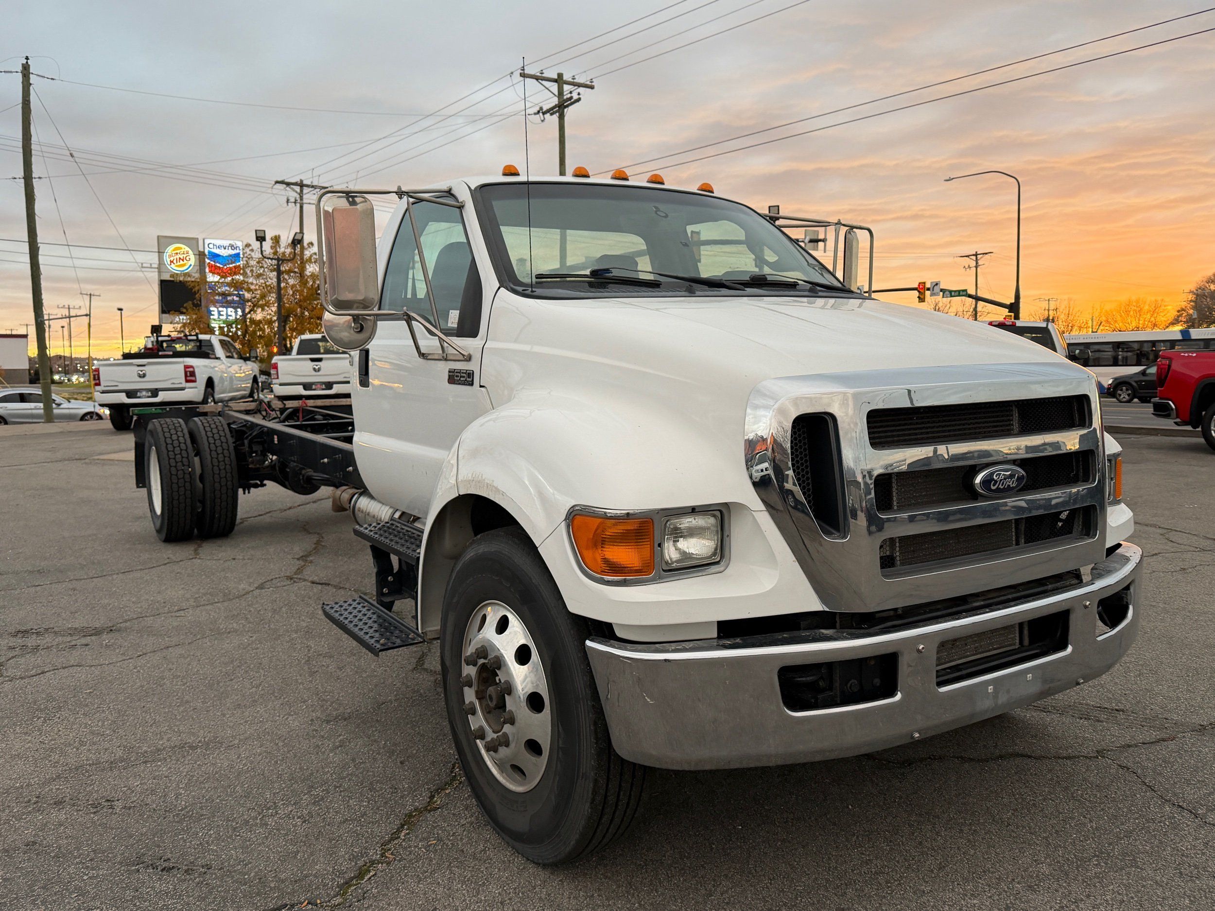 2013 Ford F-650 XLT SuperCab Pro Loader photo 3