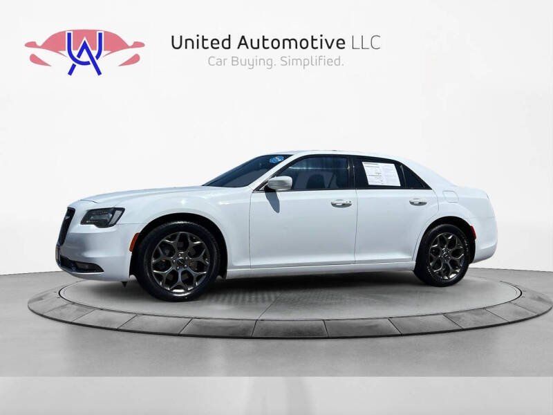 White 2017 Chrysler 300 Sedan All-Wheel Drive 8-Speed Automatic