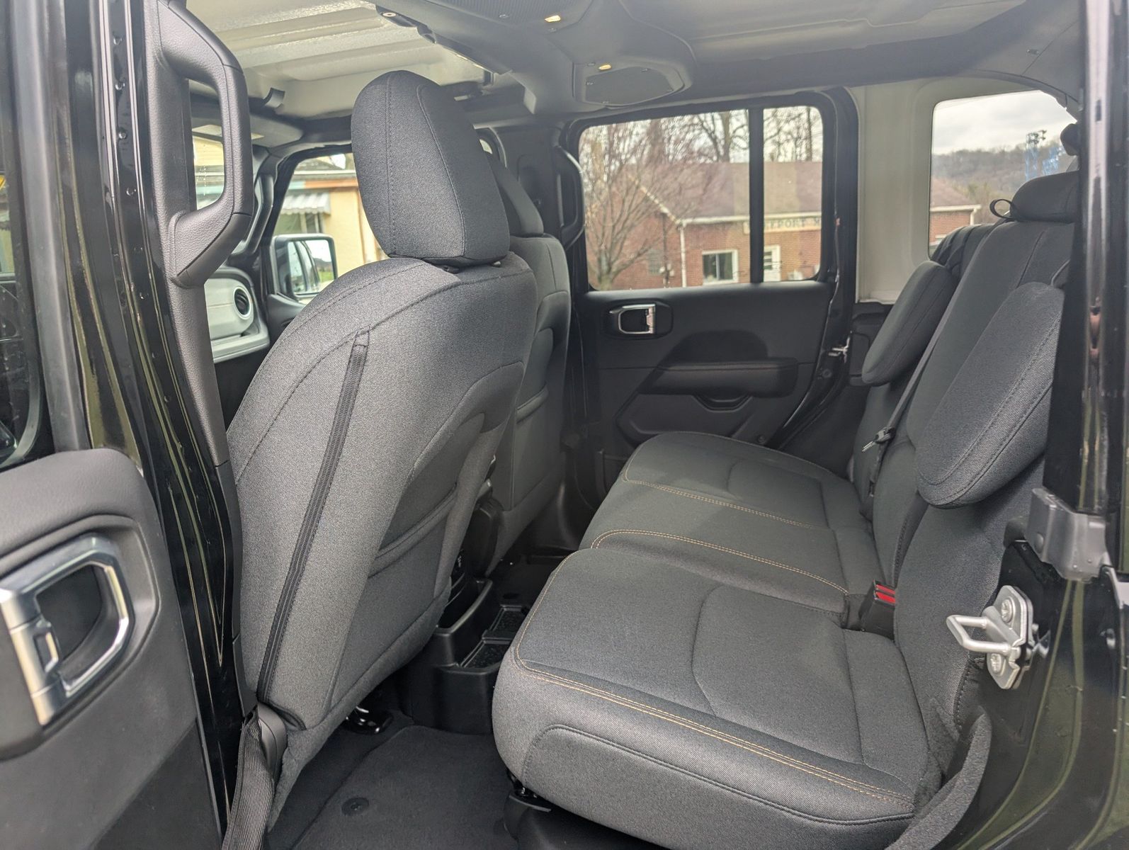 2025 Jeep Wrangler 4xe 31