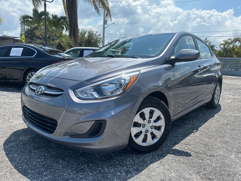  2016 Hyundai Accent Sedan Front-Wheel Drive 6-Speed Automatic
