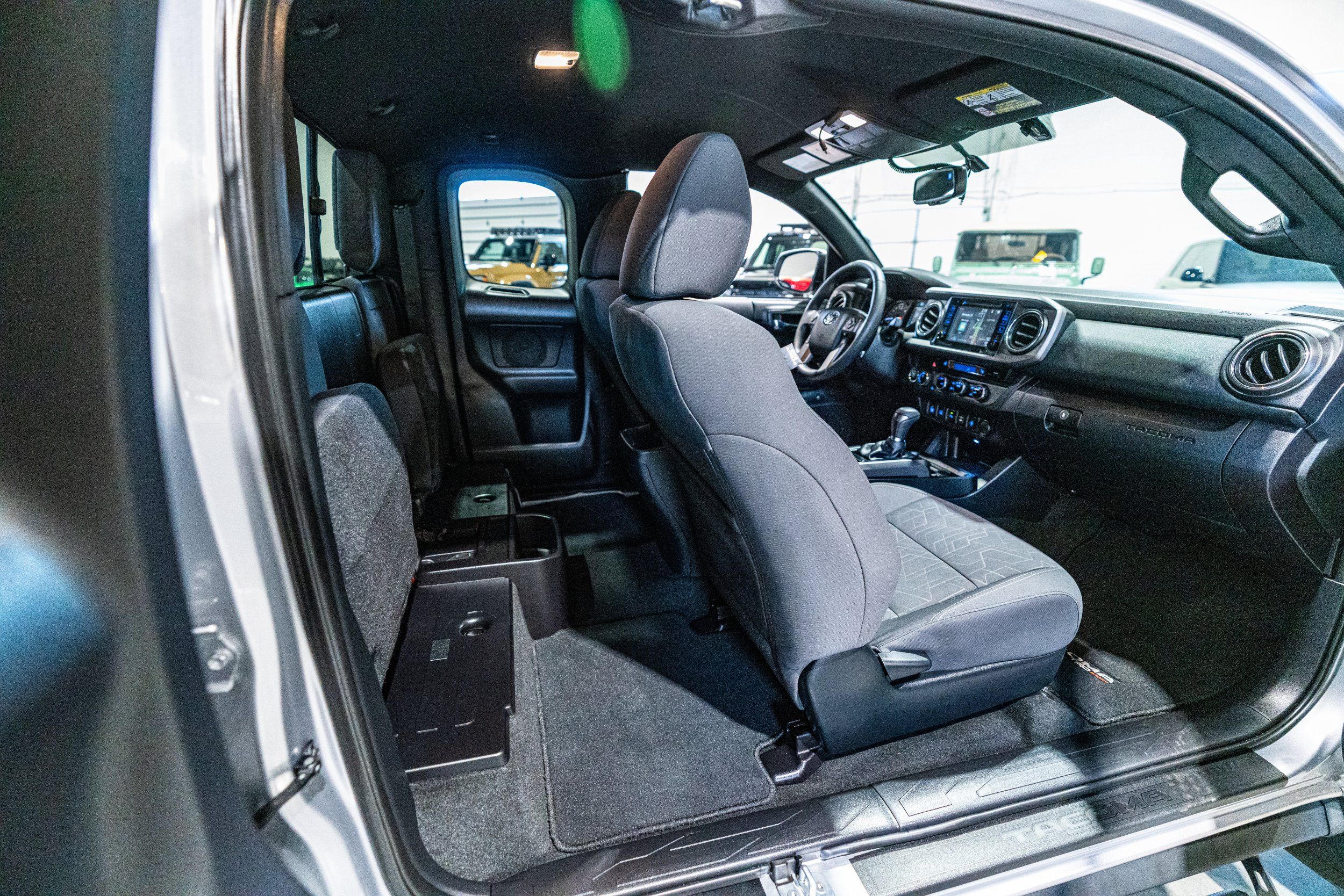 2017 Toyota Tacoma TRD Sport, photo 38