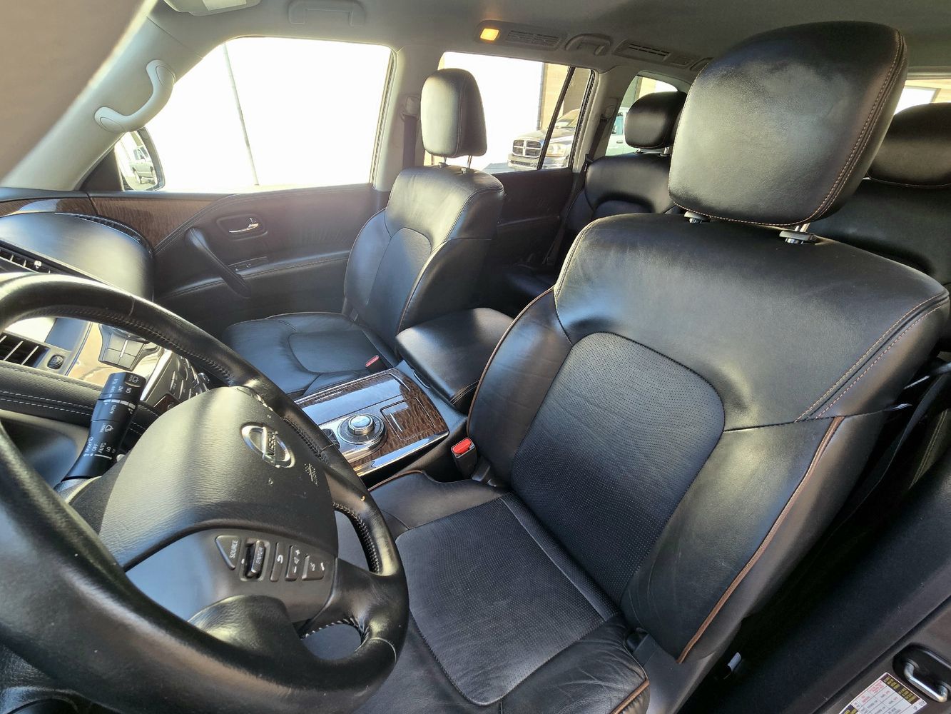 2018 Nissan Armada SL photo 24