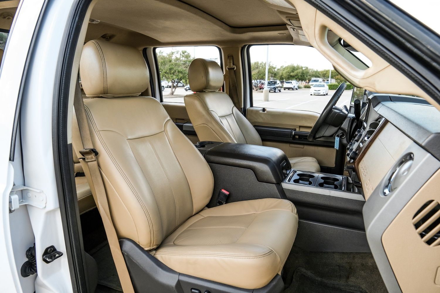 2013 Ford F-250 Platinum photo 33