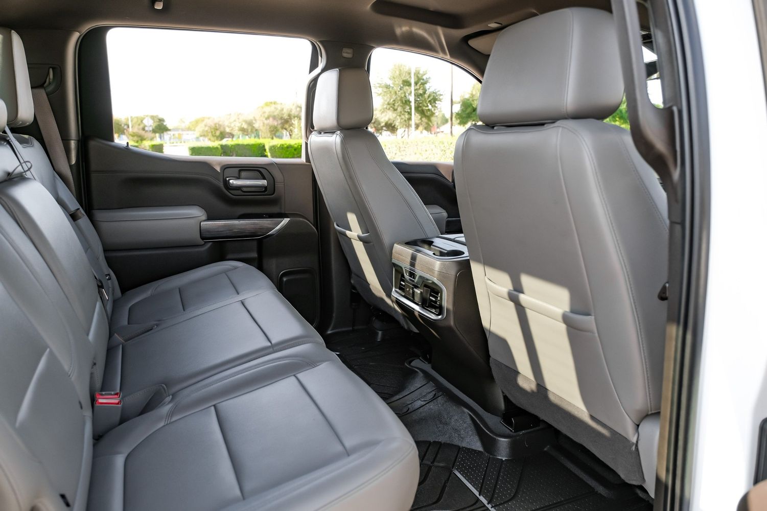 2019 Chevrolet Silverado LTZ photo 27