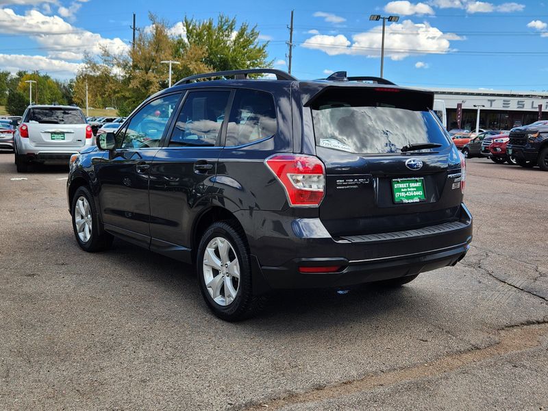 2016 Subaru Forester 2.5i Limited photo 9