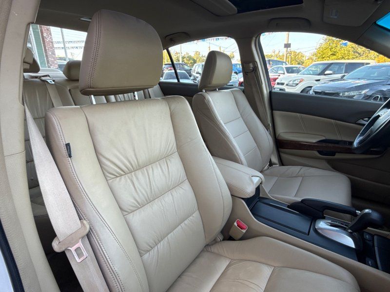 2009 Honda Accord EX-L photo 18
