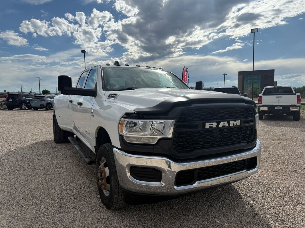 2019 RAM 3500 Tradesman Crew Cab LB DRW 4WD
