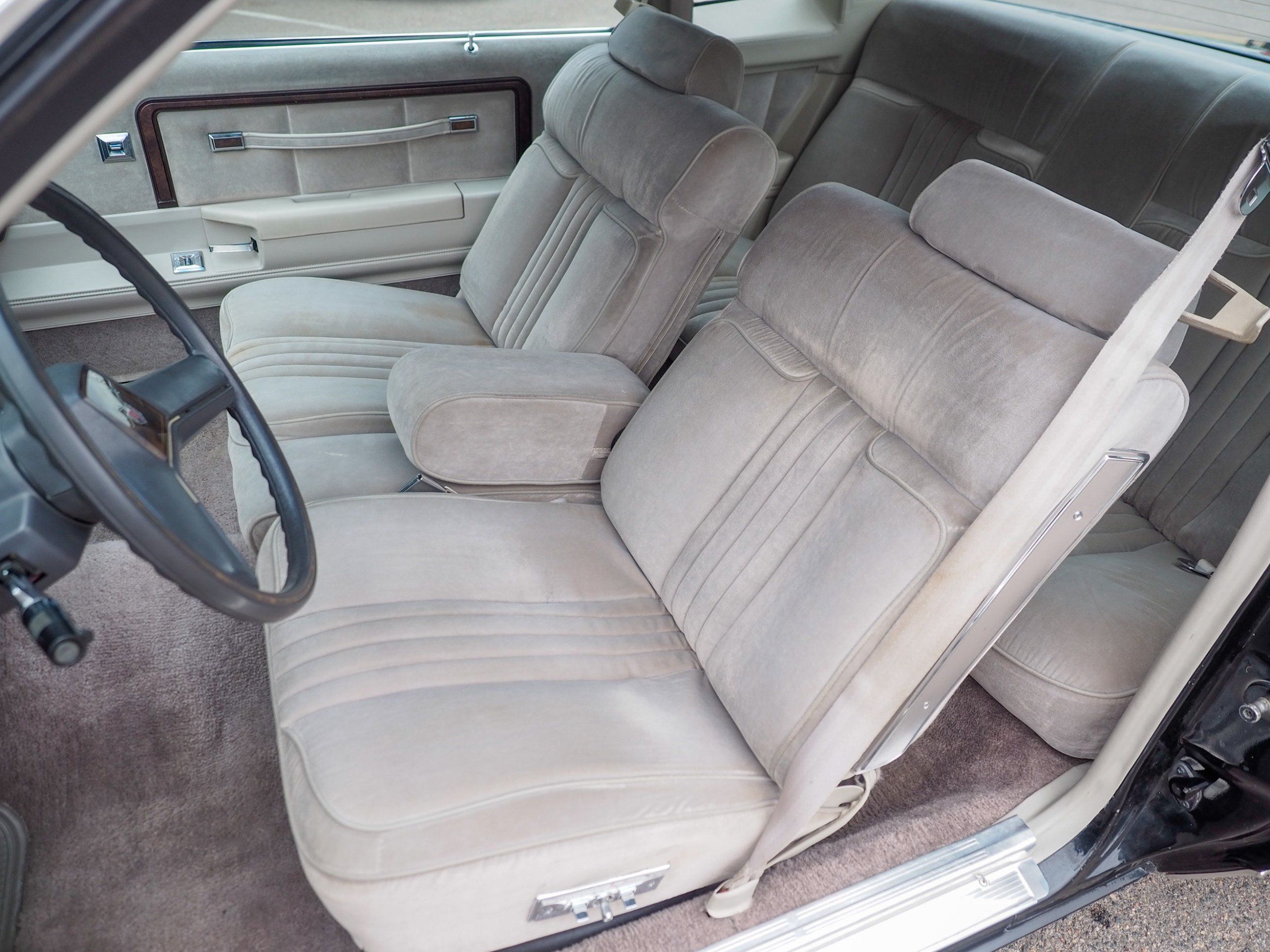 1984 Chevrolet Monte Carlo Black 