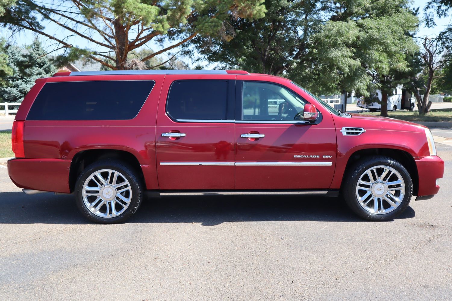 2010 Cadillac Escalade ESV Platinum Edition | Victory Motors of Colorado