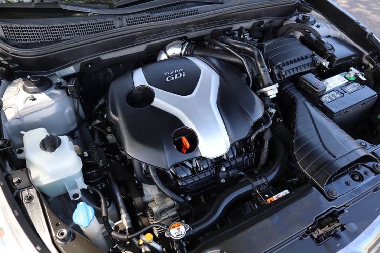 2013 Hyundai Sonata Limited 2.0T | Victory Motors of Colorado
