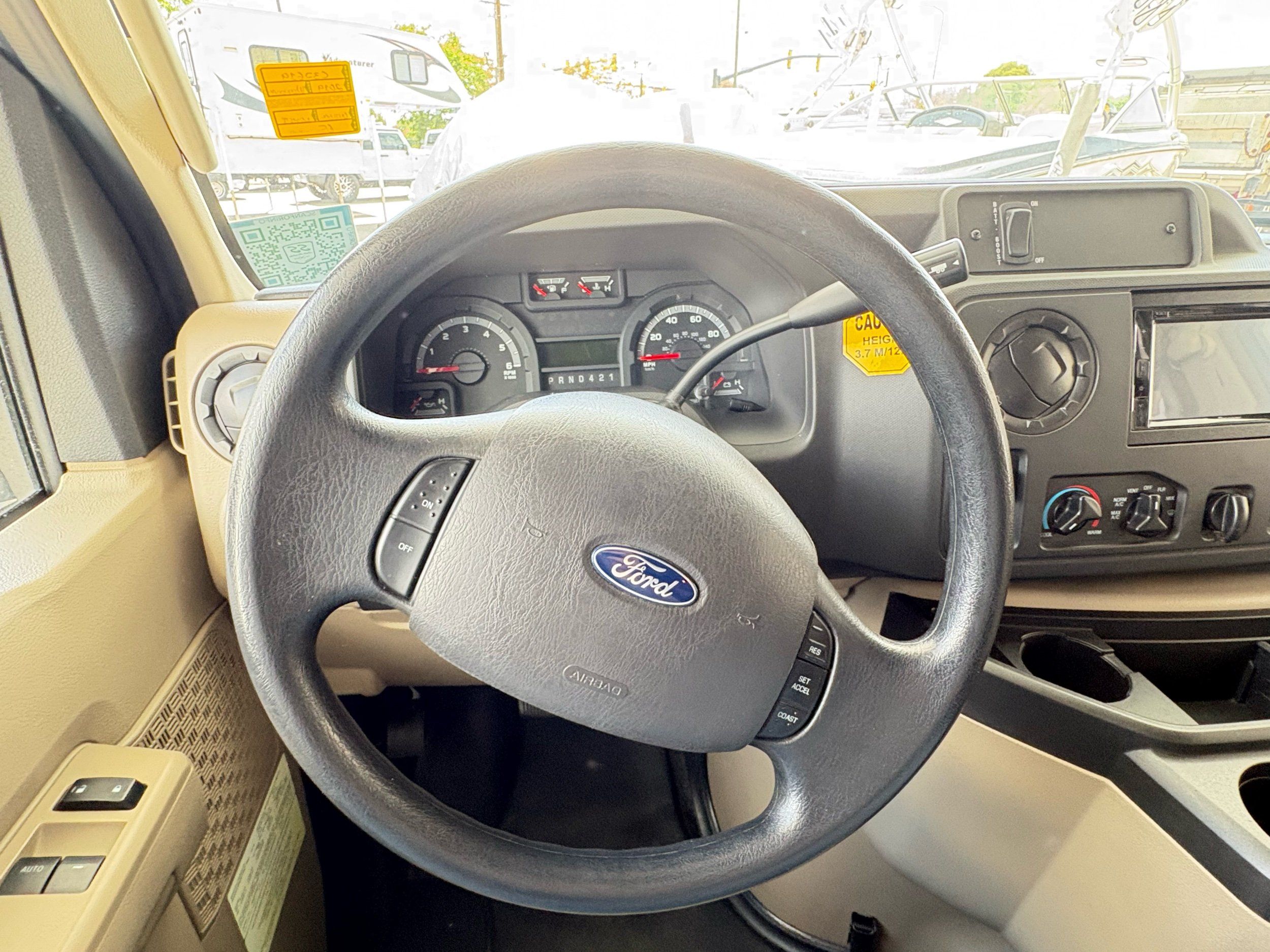 2018 Ford E-Series Cutaway Base - Photo 44