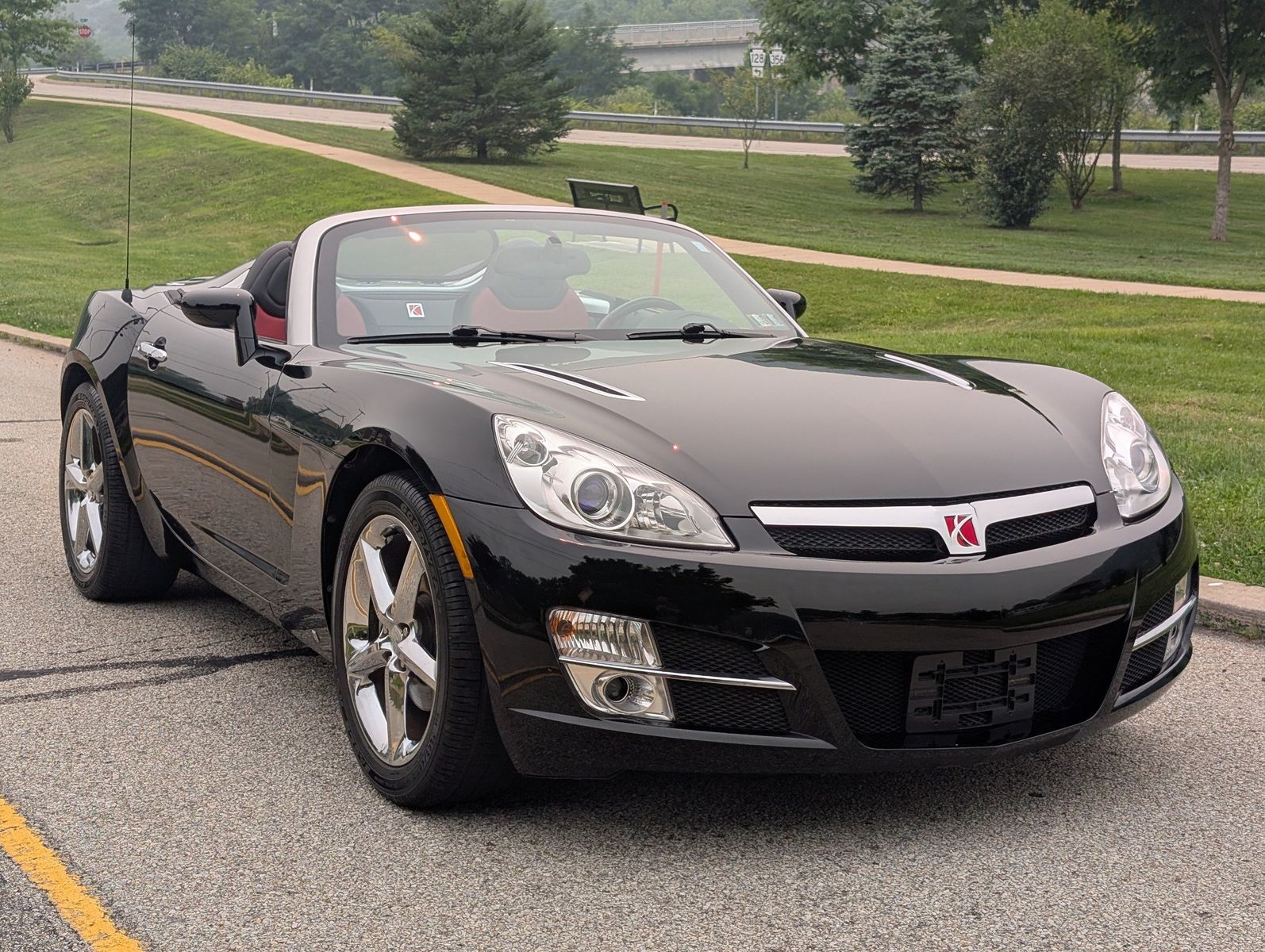 2007 Saturn Sky 2