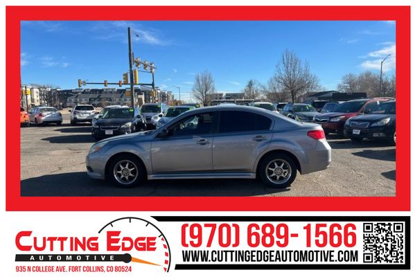 2010 Subaru Legacy 2.5i's photo