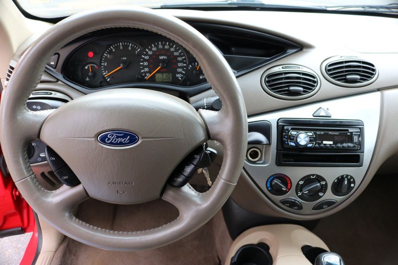 2002 Ford Focus ZX5 | Victory Motors of Colorado