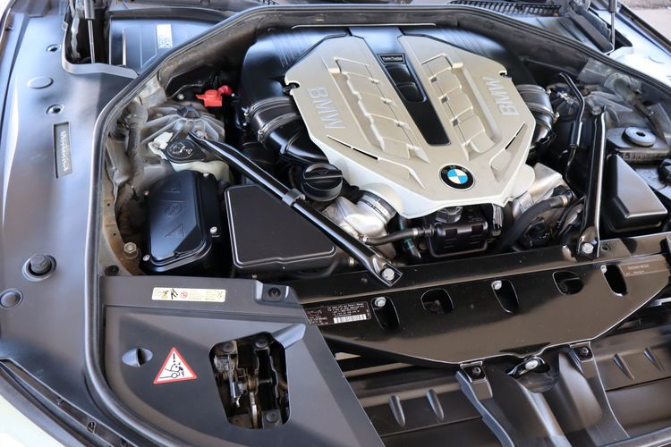 2010 BMW 7 Series 750Li xDrive | Victory Motors of Colorado