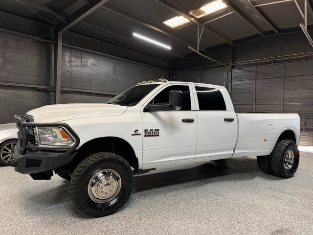 White 2015 RAM 3500 Pickup Truck Four-Wheel Drive 6-Speed Automatic