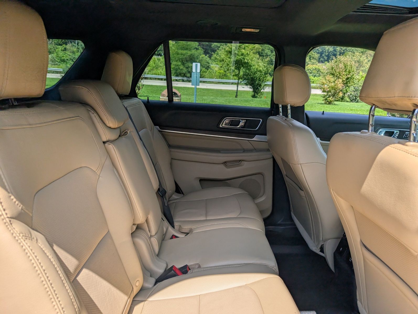 2017 Ford Explorer 78