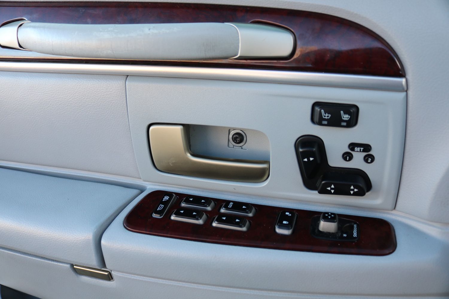 2004 Lincoln Town Car Ultimate Victory Motors of Colorado