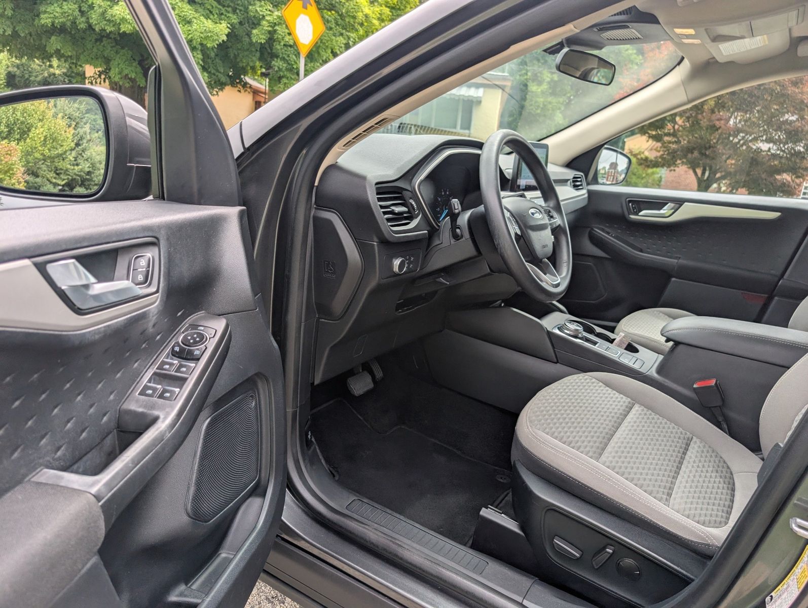 2020 Ford Escape 21