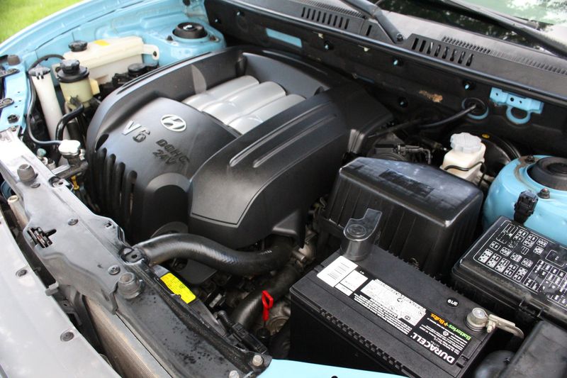 2004 Hyundai Santa Fe Photos