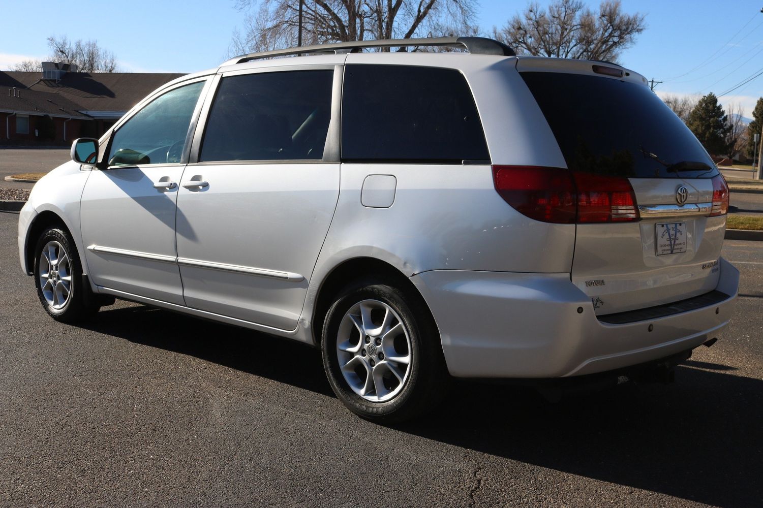 2004 Toyota Sienna XLE Limited 7 Passenger | Victory Motors of Colorado